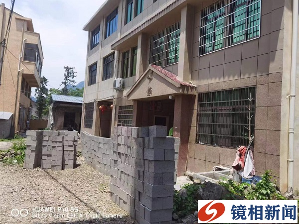 浙江永嘉县一村民大门被原村干部封堵,让百姓咋“过”?(图1) 微信图片_20230514174002.jpg