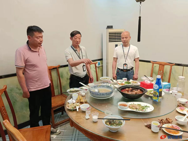 许昌市鄢陵县马栏镇市场监管所开出“未按规定采取措施防止食品浪费”首张罚单(图1) 微信图片_20230516151134.jpg