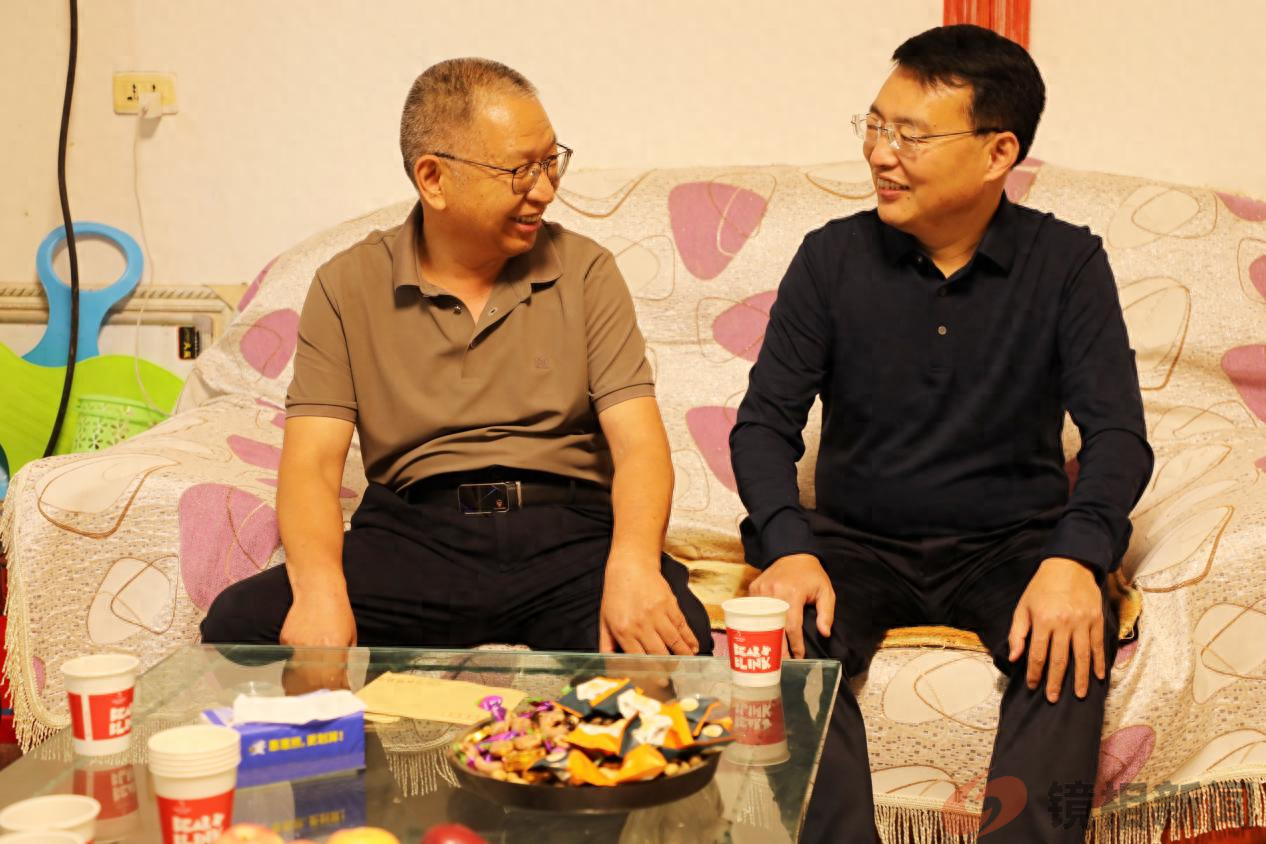 <strong>河南南阳西峡县委常委、组织部部长张希合走</strong>